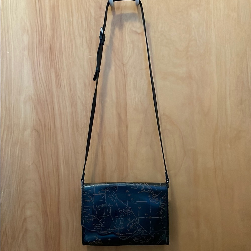 Patricia Nash Black Leather Map Sarola Scalloped Flap Snap Shouler/Crossbody Bag